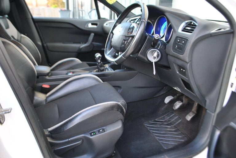 2013 Citroen DS4 1.6 VTi DStyle Euro 5 5dr HATCHBACK Petrol Manual