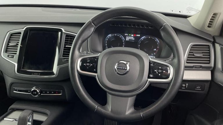 2021 Volvo XC90 Momentum B5 AWD mild hybrid 7 Seats Automatic SUV Hybrid Automatic