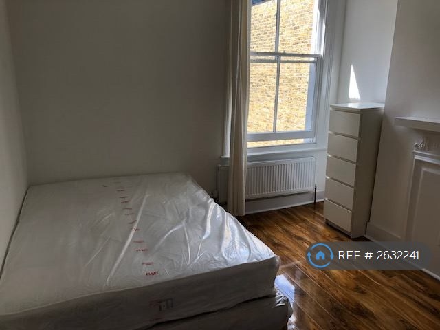 image for 4 bedroom flat in Helix Road, Brixton, Clapham, Herne Hill, Tulse Hill, SW2 (4 bed) (#2632241)