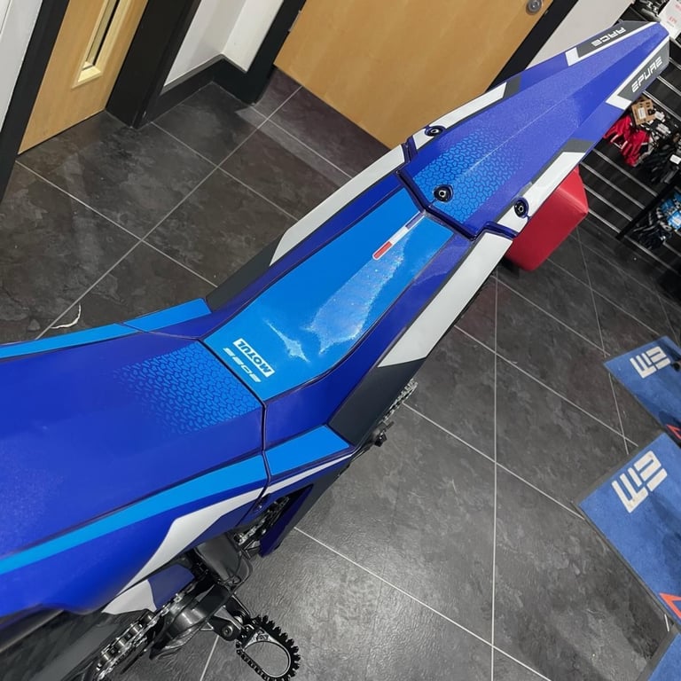2025 EM EPURE RACE 2.5kWh **EX-DEMO** USED TRIALS BIKE