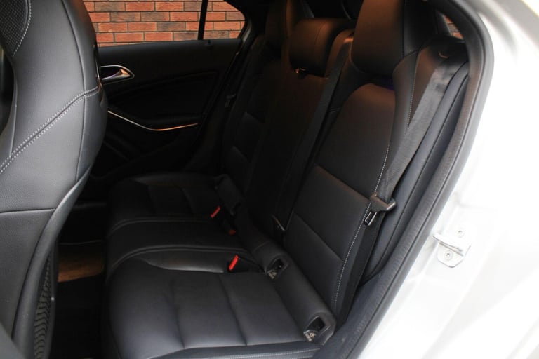 2016 Mercedes-Benz A-Class 1.6 A200 AMG Line (Premium) 7G-DCT Euro 6 (s/s) 5dr HATCHBACK Petrol A...