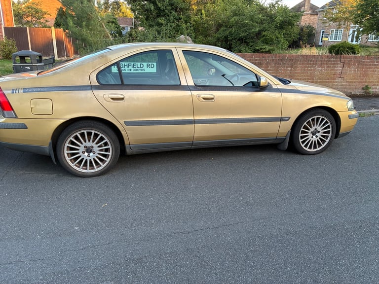 image for Volvo, S60, Saloon, 2003, Manual, 2401 (cc), 4 doors