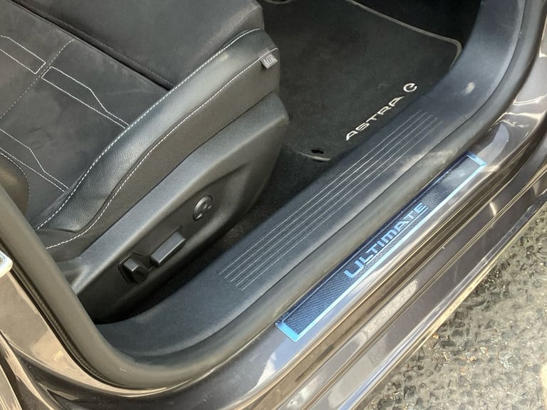 2024 Vauxhall Astra 115kW Ultimate 54kWh 5dr Auto Hatchback Electric Automatic