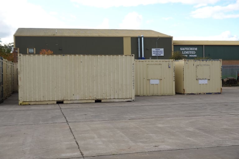 20' shipping containers