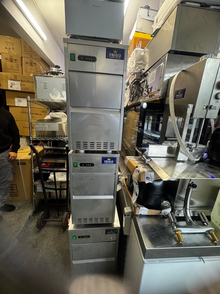 Commercial ice maker 