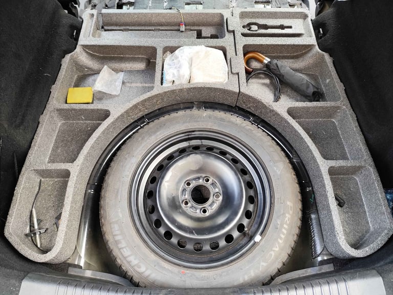 image for Ford Mondeo MK4 R16 Steel Spare Wheel FULL SIZE £60