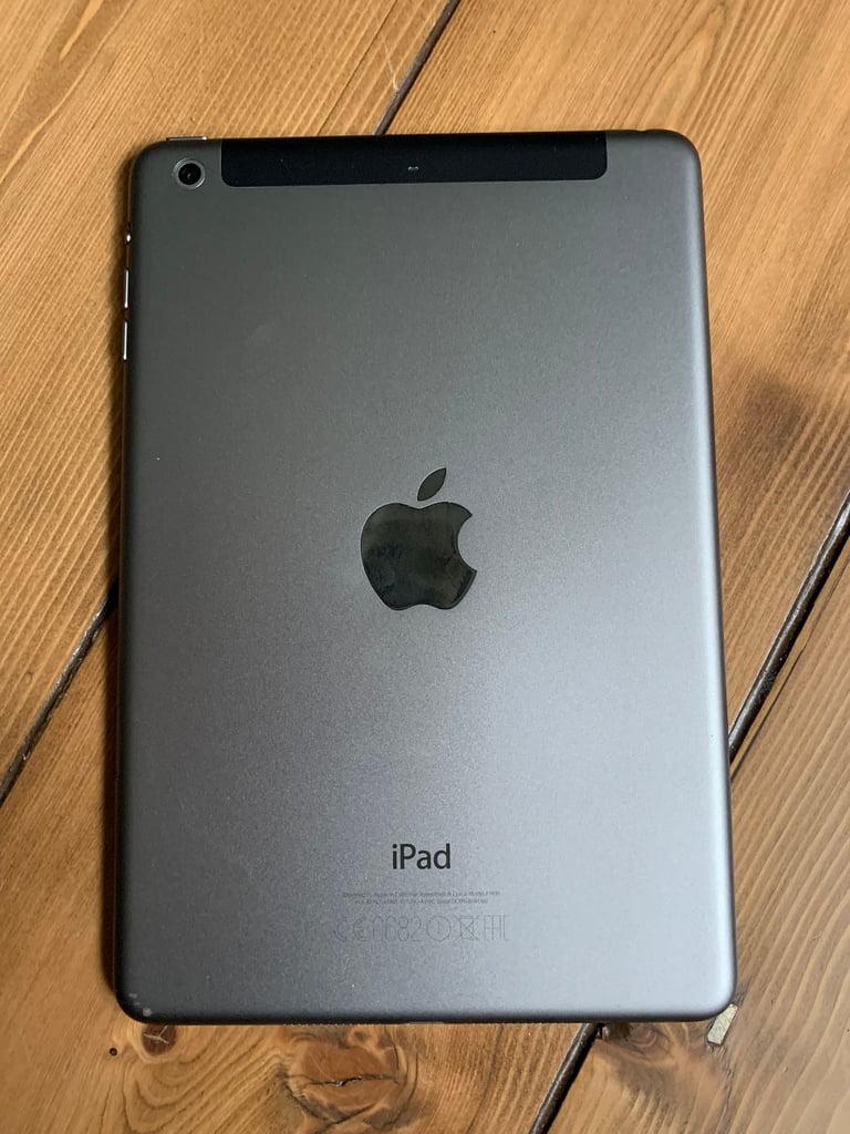 APPLE IPAD MINI 2 32GB WIFI CELLULAR IOS12 - FREE charger - great condition can deliver