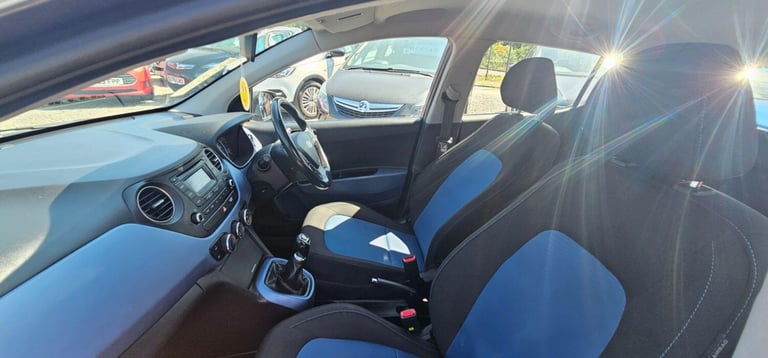 2014 Hyundai i10 1.2 Premium Hatchback 5dr Petrol Manual Euro 5 (87 ps) HATCHBACK Petrol Manual