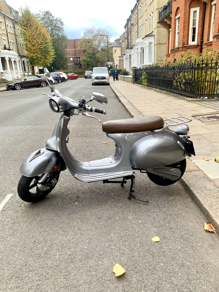 Sakura S50 Electric Moped - BEST CONDITION YOU WILL SEE AT THIS PRICE