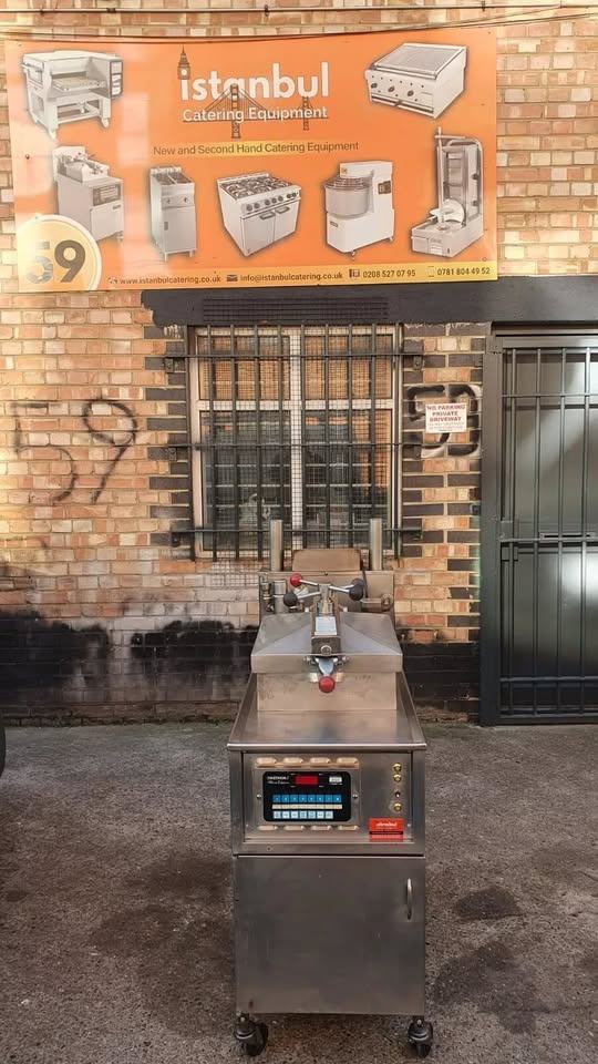 Henny Penny Takeaway Chicken Shop Four Head Gas Pressure Fryer