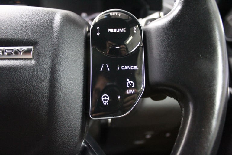 2019 Land Rover Discovery 3.0 SD V6 HSE Luxury Auto 4WD Euro 6 (s/s) 5dr ESTATE Diesel Automatic