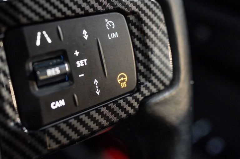 2023 Land Rover Defender 3.0 D300 MHEV X-Dynamic HSE SUV 5dr Diesel Auto 4WD Euro 6 (s/s) (300 ps...