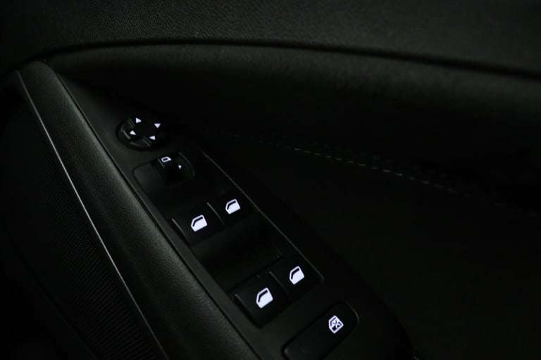 2022 Vauxhall Crossland 1.2 Turbo [130] Ultimate 5dr Hatchback Petrol Manual