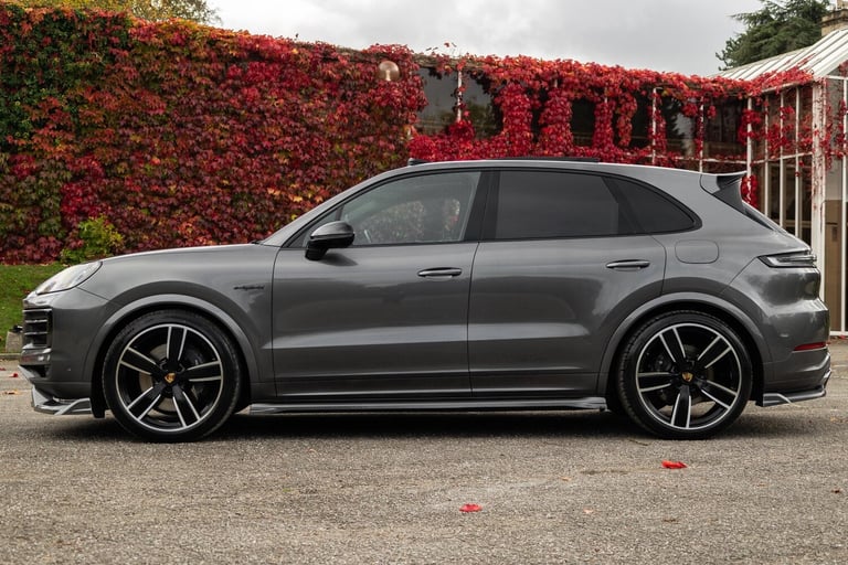 2023 Porsche Cayenne 3.0 V6 E-Hybrid 25.9kWh TiptronicS 4WD Euro 6 (s/s) 5dr ESTATE Petrol/Electr...