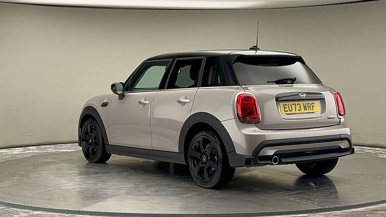 2024 MINI Hatch 5-Door Hatch Cooper Classic Hatchback Petrol Automatic