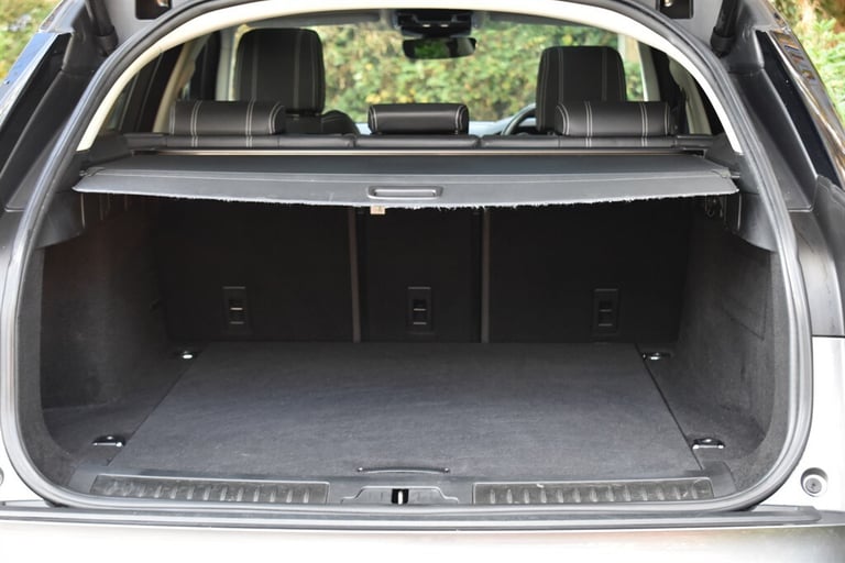 2017 Land Rover Range Rover Velar HSE+MEGA SPECIFICATION!!! Estate Diesel Automatic