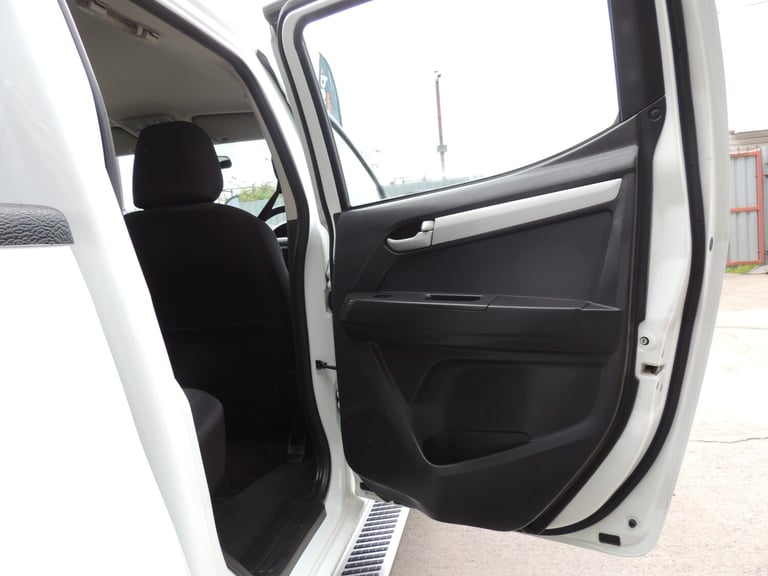 2014 Isuzu D-Max 2.5TD Yukon Double Cab 4x4 PICK UP Diesel Manual