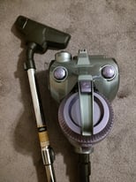 Bush vacuum cleaner / hoover / great suction power / carpets and floor