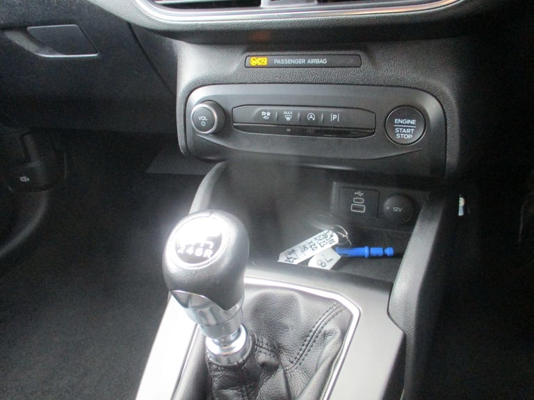 2023 Ford Focus Focus Titanium 5 door 1.0L EcoBoost 125PS FWD 6 Speed Manual HATCHBACK Petrol Manual