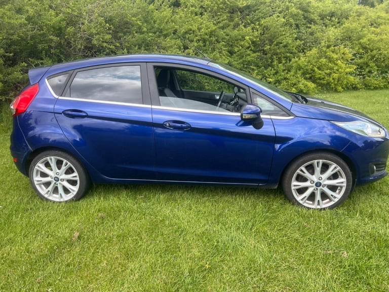 FORD FIESTA 1.0 T EcoBoost Titanium X Blue Manual Petrol 2015