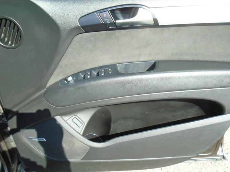 2010 Audi Q7 3.0 TDI V6 S line Tiptronic quattro Euro 4 5dr Diesel