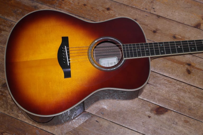 Yamaha LL TA Transacoustic dreadnought electro acoustic with rigid Yamaha gig bag