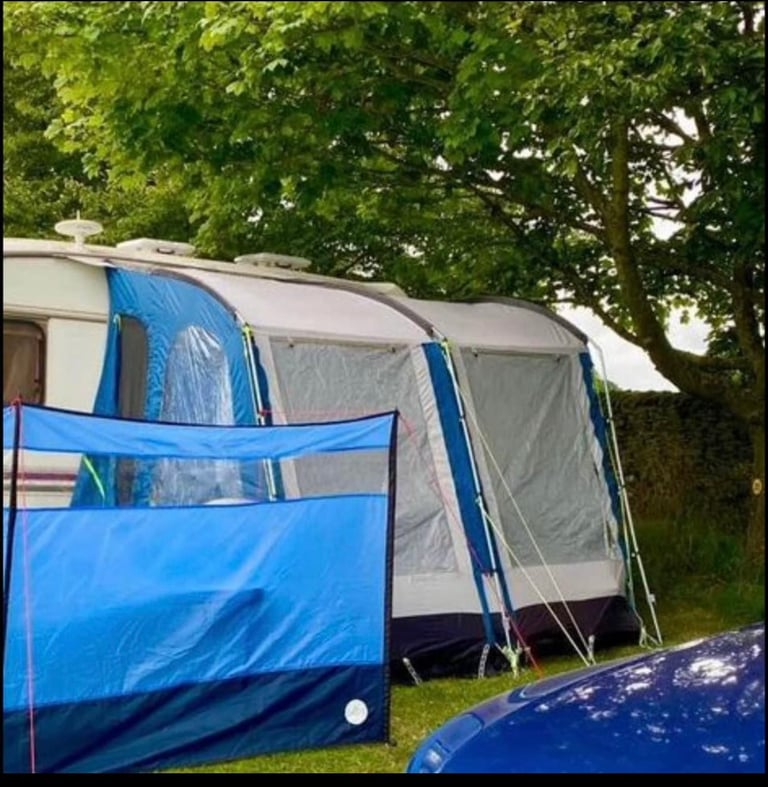 Kampa Rally 260 awning with bag