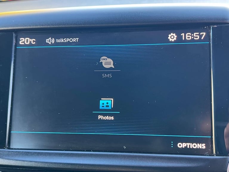 2017 Peugeot 208 1.2 PureTech Allure Premium Hatchback 5dr Petrol Manual Euro 6 (s/s) (82 ps Hatc...