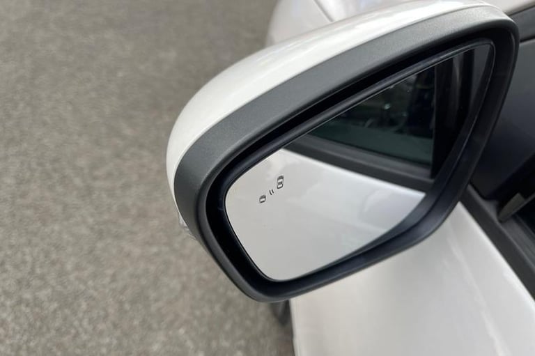 2022 Ford Kuga 1.5 EcoBlue ST-Line X Edition 5dr, Platinum White Paint, Media screen, sat Estate ...