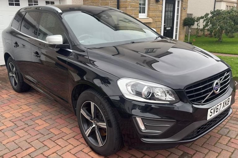 image for 2017 Volvo XC60 D5 [220] R DESIGN Lux Nav 5dr AWD Geartronic ESTATE DIESEL Automatic