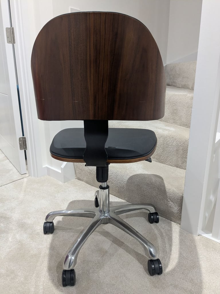 Black Office chair 