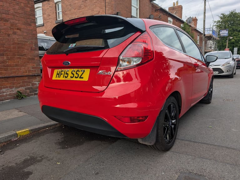 Ford, FIESTA, Hatchback, 2015, Manual, 1241 (cc), 3 doors