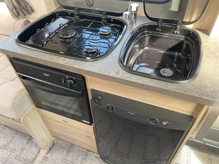 Elddis Accordo 120