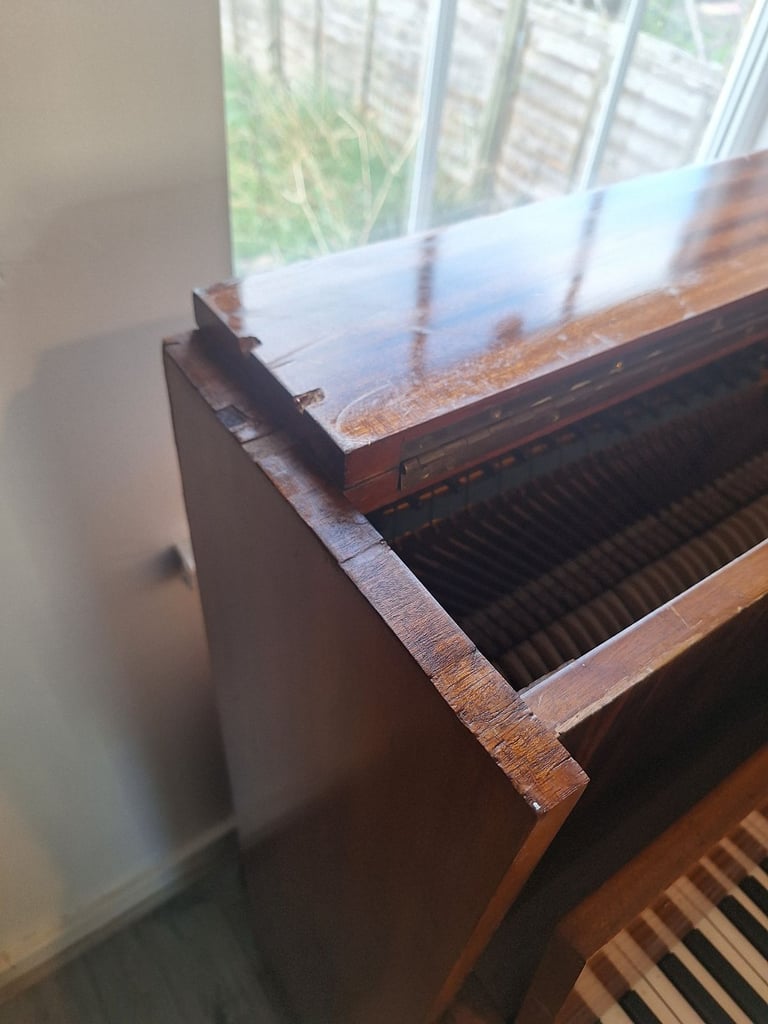 Upright Piano – Monington & Weston (Tuned, Ready to Play)