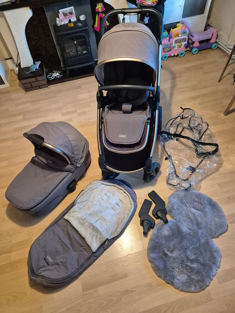 image for Mamas and papas ocarro set