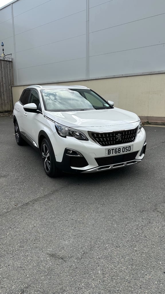 Peugeot, 3008, Hatchback, 2018, Manual, 1199 (cc), 5 doors