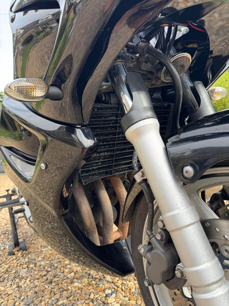 YAMAHA FZ6 
