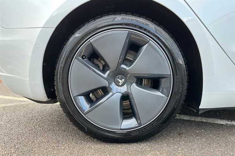 2021 Tesla Model 3 Long Range AWD 4dr Auto SALOON ELECTRIC Automatic