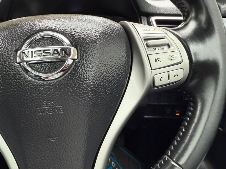 2014 Nissan Qashqai 1.5 dCi Tekna 2WD Euro 5 (s/s) 5dr HATCHBACK Diesel Manual