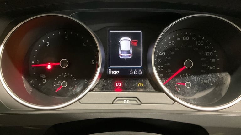 2019 Volkswagen Tiguan 2.0 TDI Match SUV 5dr Diesel Manual Euro 6 (s/s) (150 ps) 2 FORMER OWNERS ...