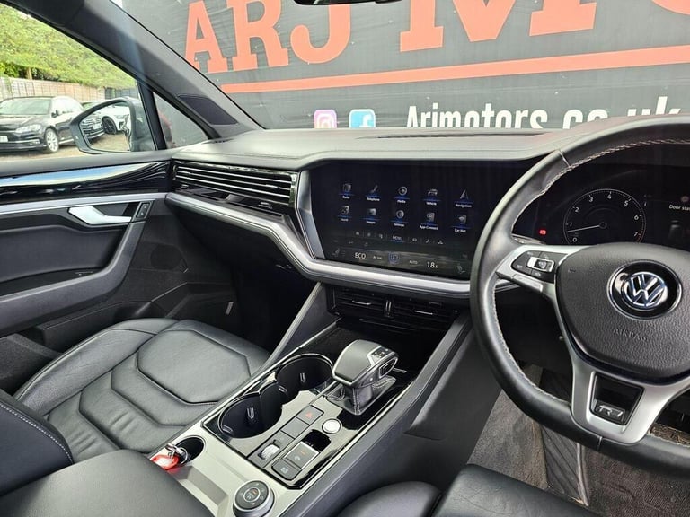 2019 Volkswagen Touareg 3.0 V6 TSI 4Motion R-Line Tech 5dr Tip Auto ESTATE PETROL Automatic