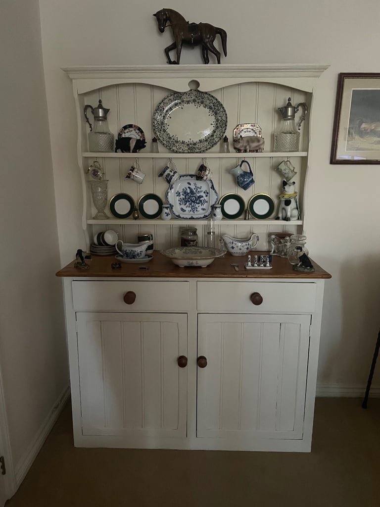 Painted pine vintage dresser.