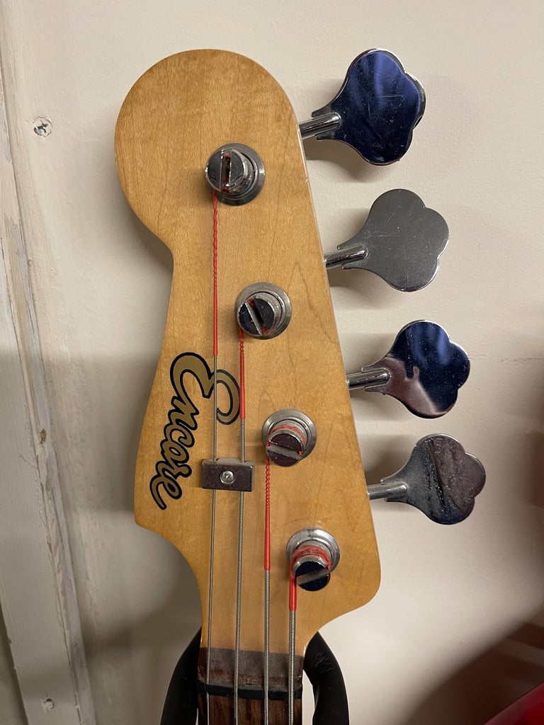 Encore Left Handed Black Bass electric guitar 4 String 4/4