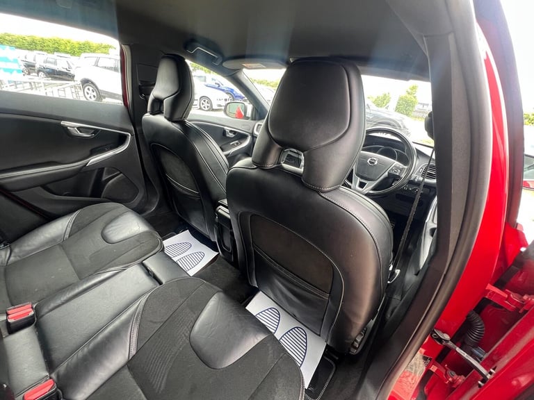 VOLVO V40 1.5 R-Design T3 Red Auto Petrol 2016