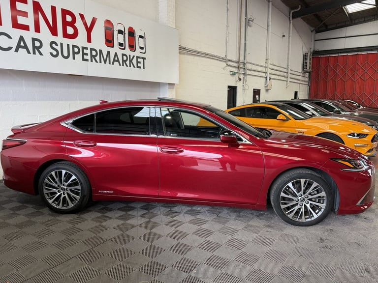 2019 Lexus ES 2.5 300h Saloon 4dr Petrol Hybrid E-CVT Euro 6 (s/s) (218 ps) Saloon PETROL/ELECTRI...