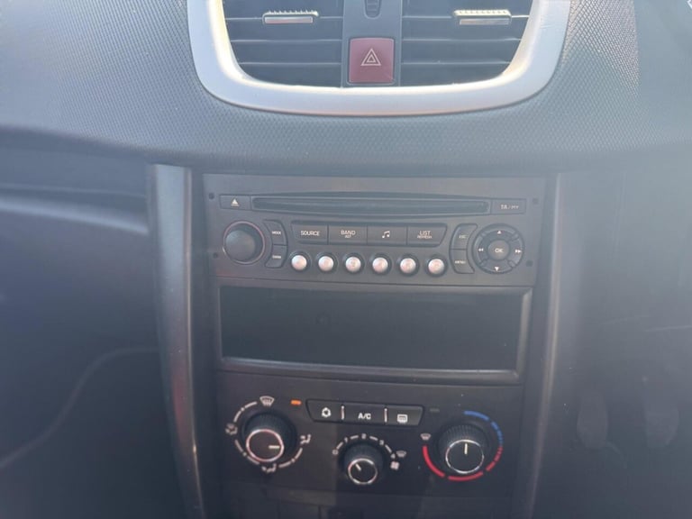 2010 Peugeot 207 1.4 HDi Verve Euro 4 3dr Hatchback Diesel Manual - Image 31