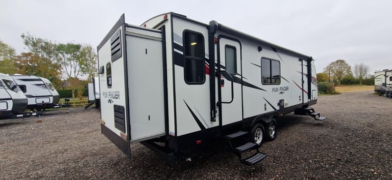 2018 Cruiser RV Fun Finder 27IK 1 Bedroom 5 Berth American Caravan 5th Wheel RV