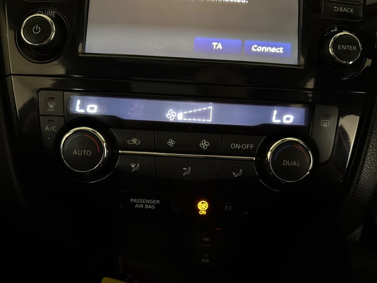 2015 Nissan X-Trail 1.6 dCi n-tec Euro 5 (s/s) 5dr ESTATE Diesel Manual