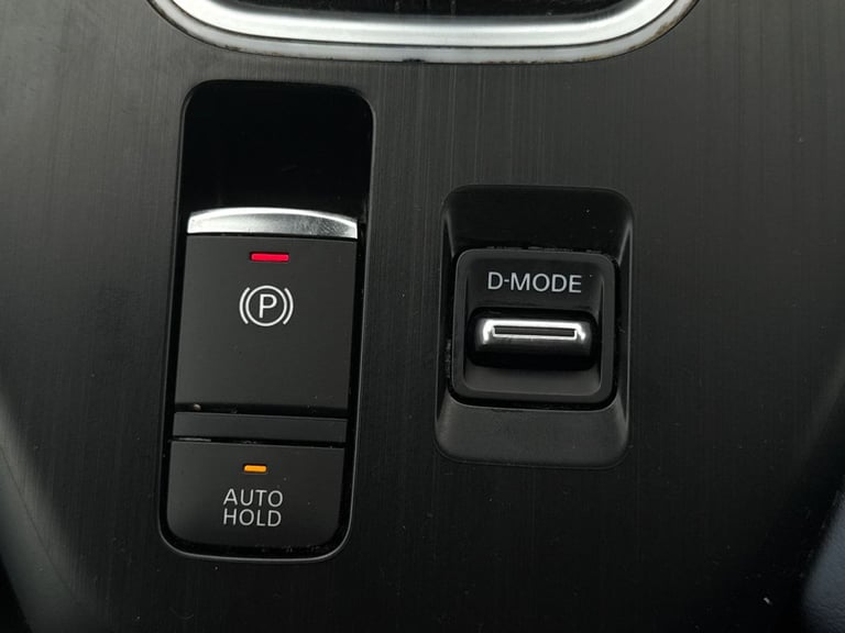2022 Nissan Qashqai 1.3 DiG-T MH Tekna 5dr SUV PETROL Manual