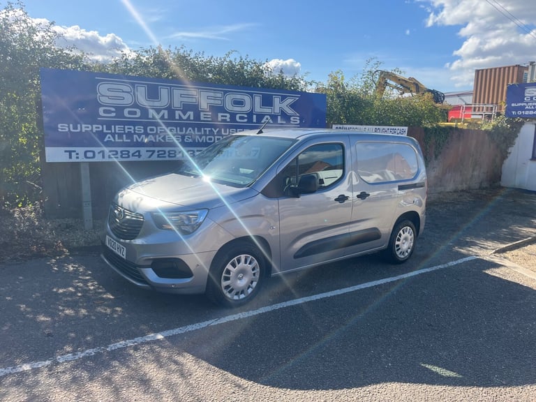 image for 2020 Vauxhall Combo 2000 1.5 Turbo D 100ps H1 Sportive Van. NO VAT PANEL VAN Diesel Manual